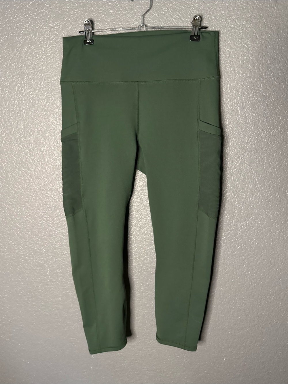 Fabletics Olive Green High-Rise Pocket Leggings Capris